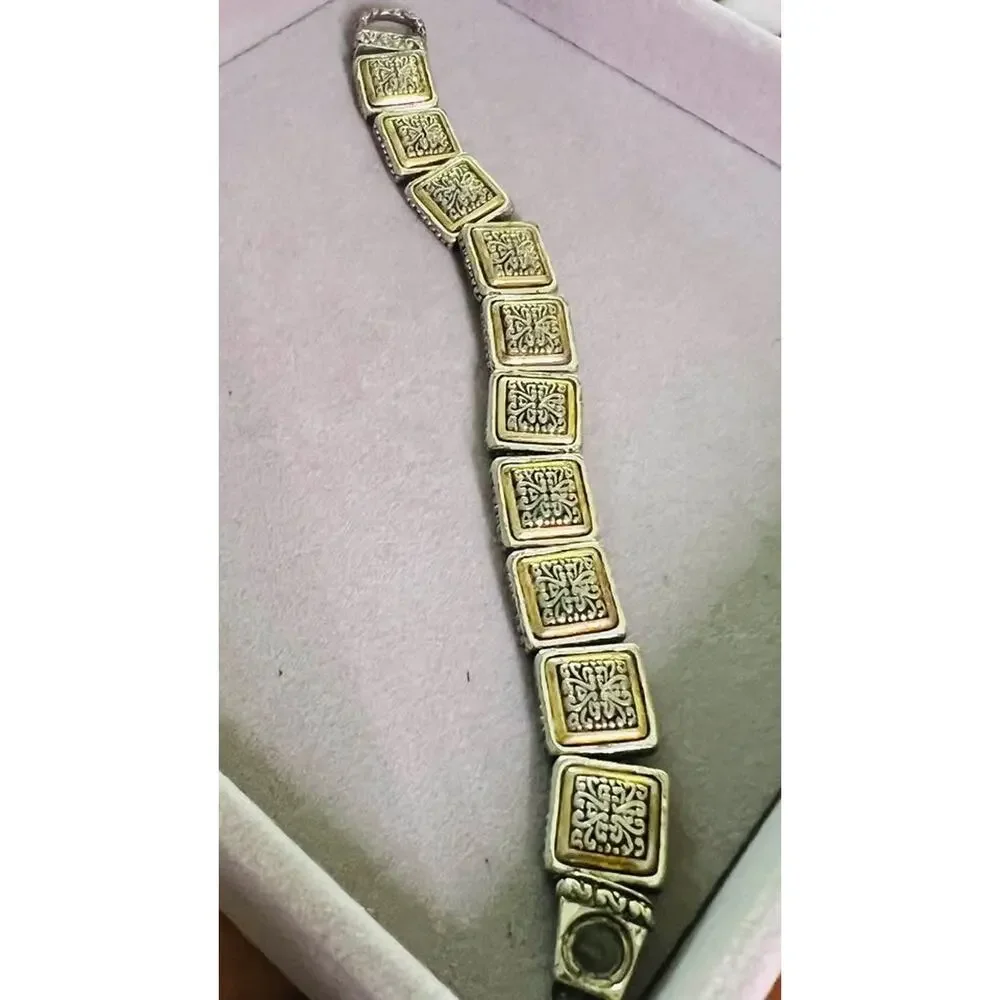 Silvertone Stretchable Decorative Bracelet